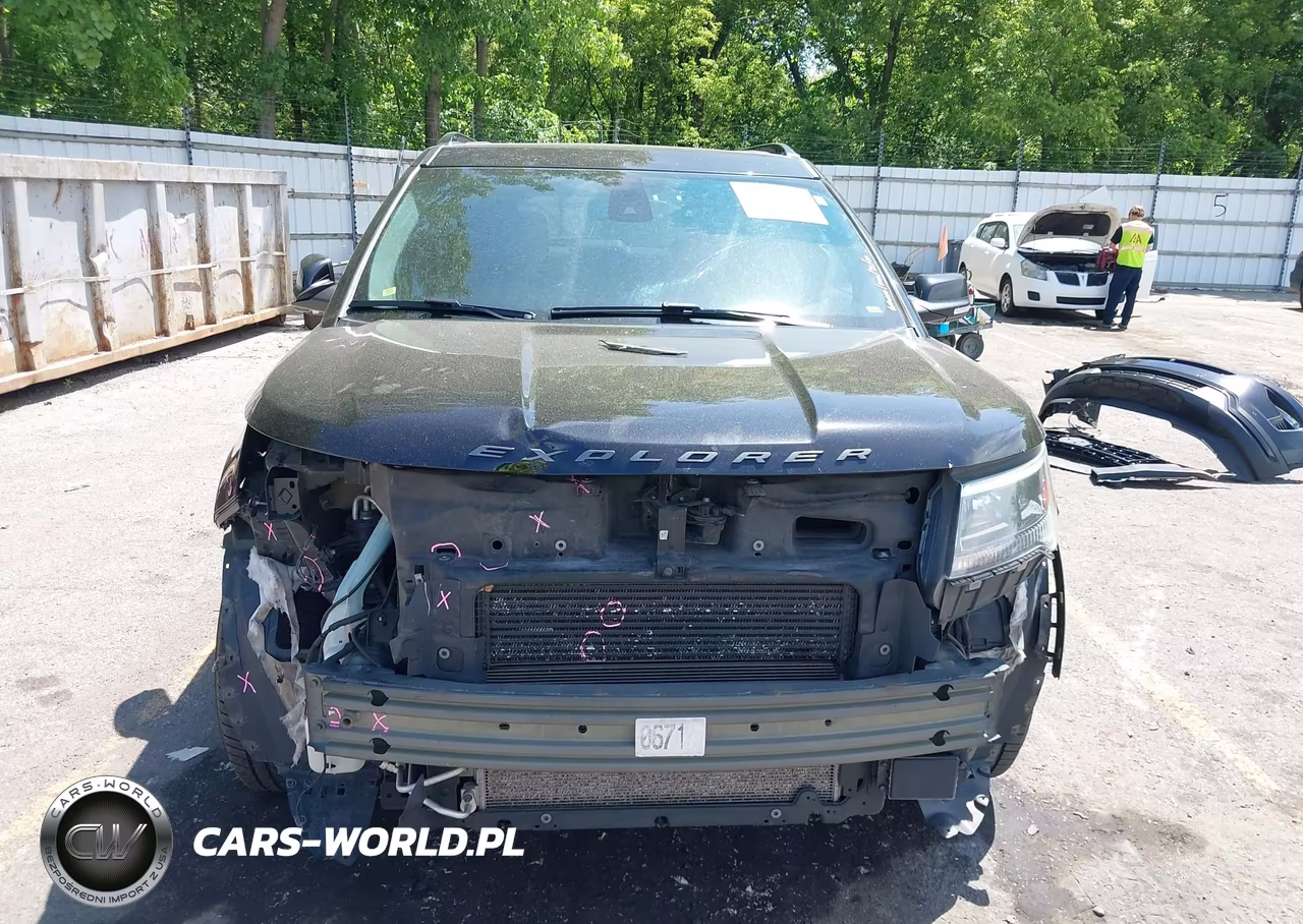 2019 Ford Explorer Sport VIN:1FM5K8GTXKGB20540 - 13