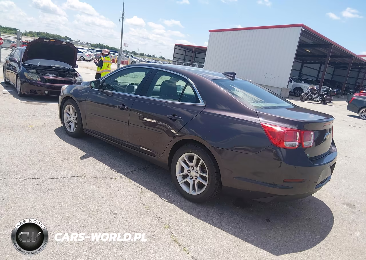 2015 Chevrolet Malibu 1Lt VIN:1G11C5SL2FF198479 - 3