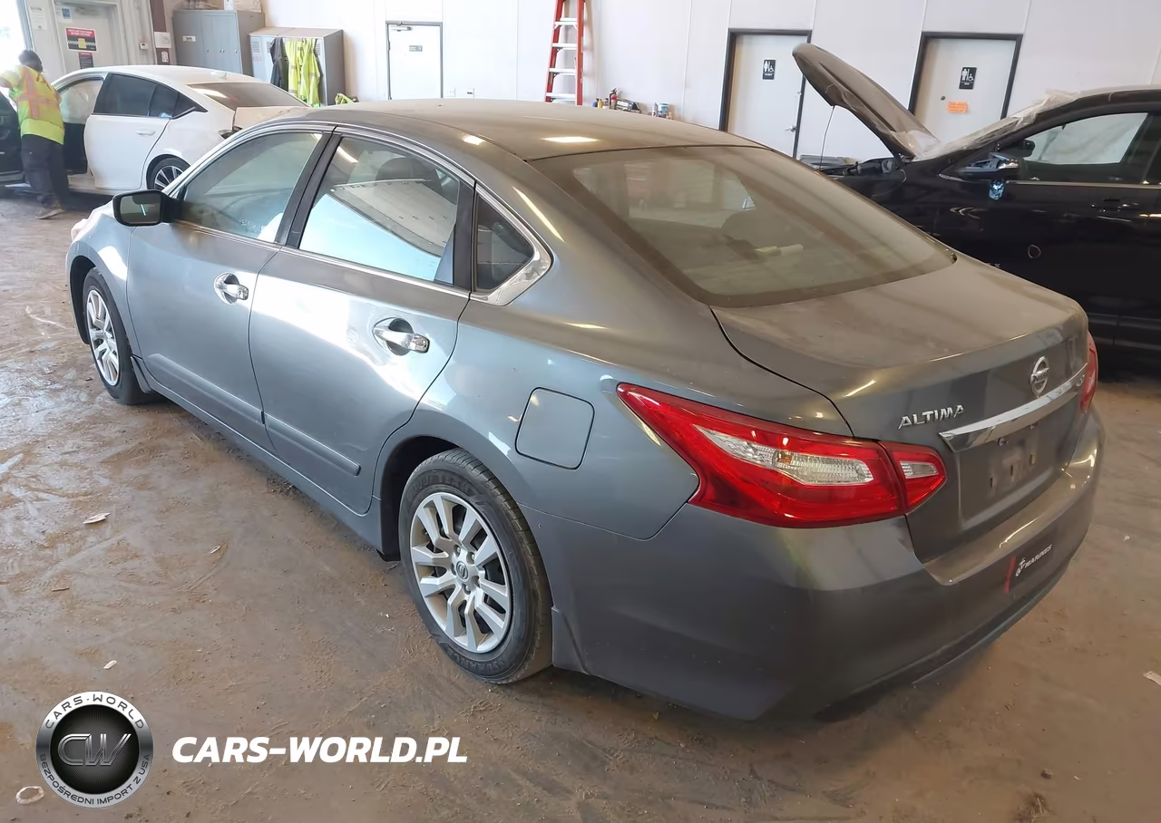 2017 Nissan Altima 2.5 S VIN:1N4AL3AP5HN319293 - 3