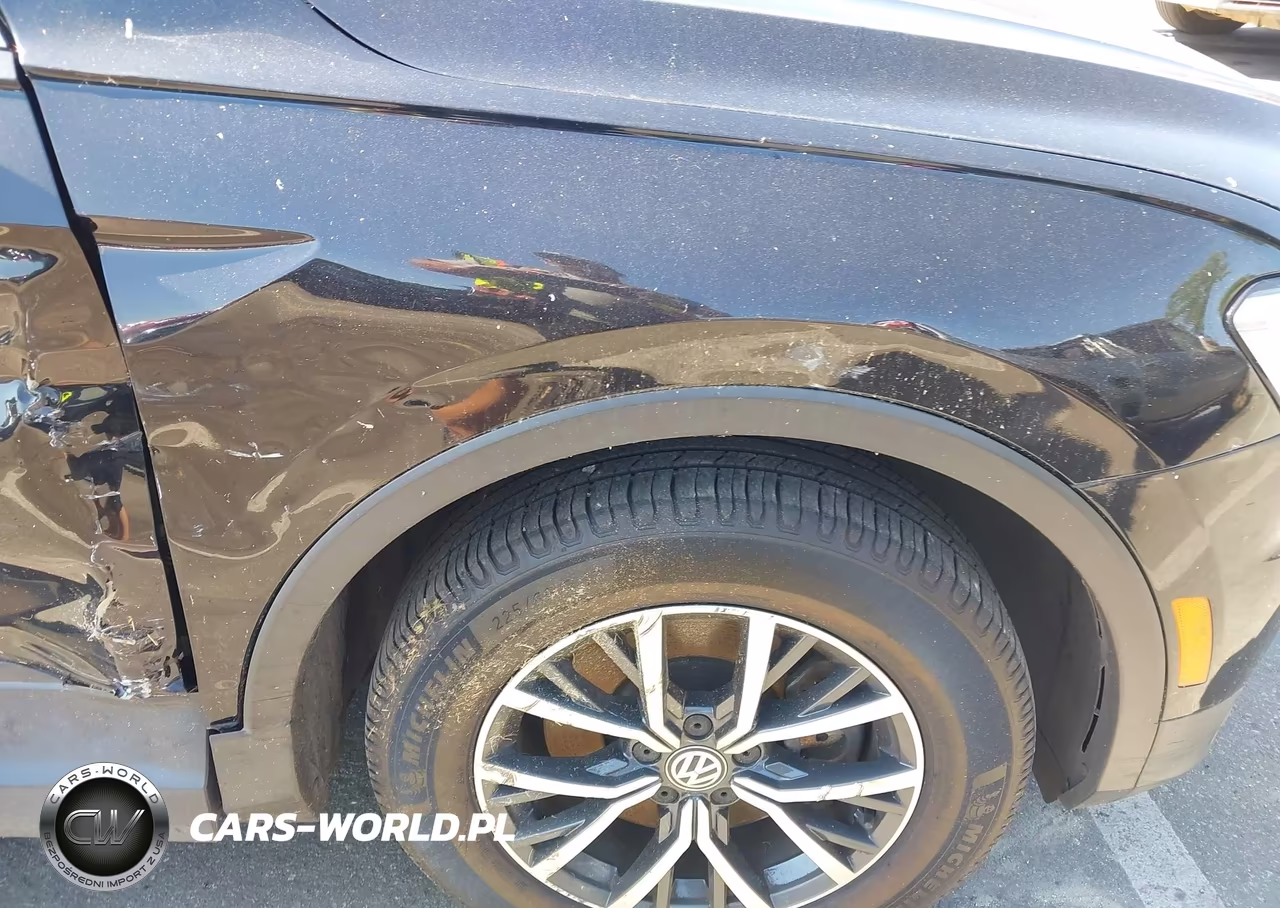 2019 Volkswagen Tiguan 2.0T Se-2.0T Sel-2.0T Sel R-Line-2.0T Sel R-Line Black VIN:3VV3B7AX0KM090327 - 18