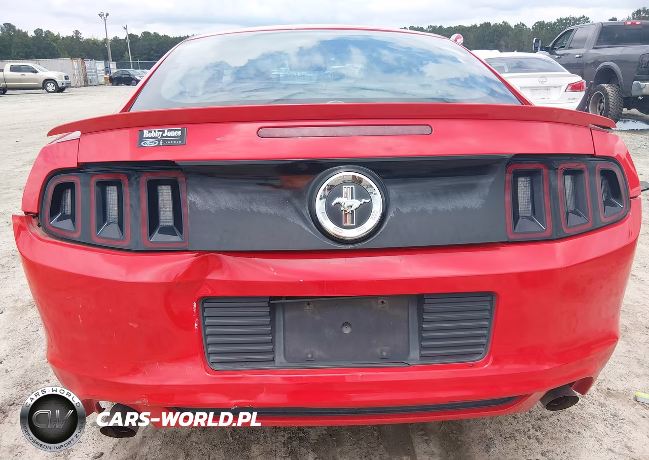 2013 Ford Mustang V6 Premium VIN:1ZVBP8AM3D5235387 - 6