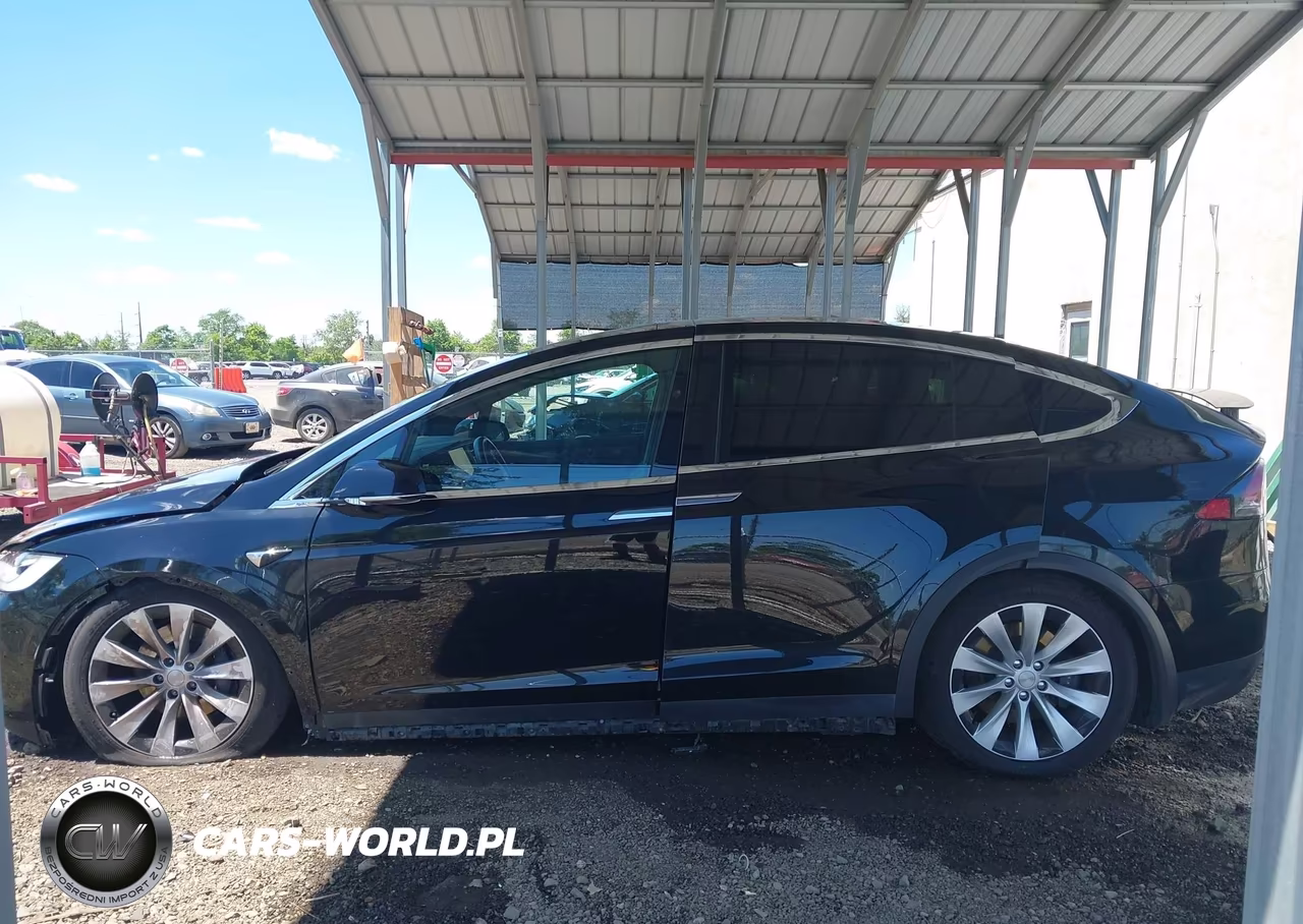 2020 Tesla Model X Long Range Dual Motor All-Wheel Drive-Long Range Plus Dual Motor All-Wheel Drive VIN:5YJXCBE2XLF263811 - 14