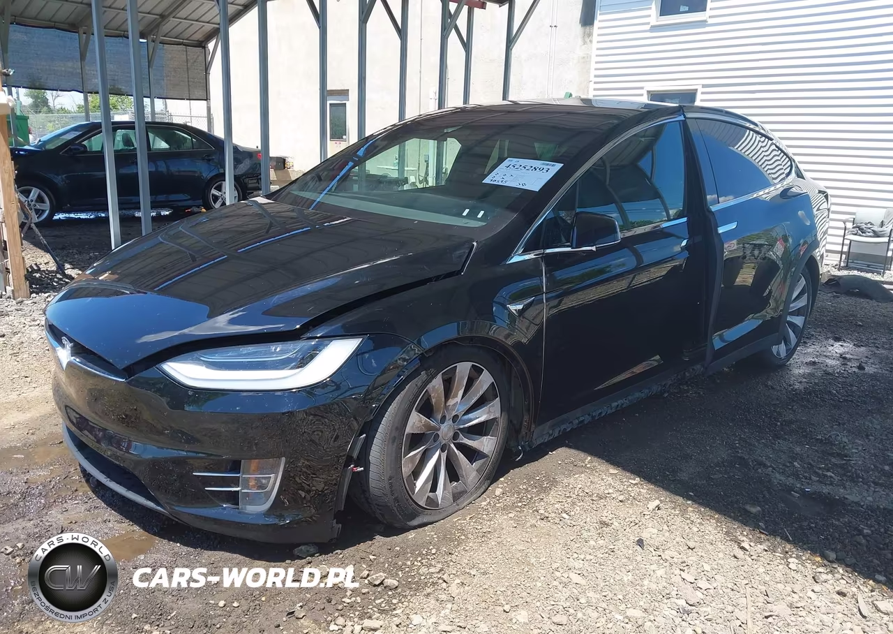 2020 Tesla Model X Long Range Dual Motor All-Wheel Drive-Long Range Plus Dual Motor All-Wheel Drive VIN:5YJXCBE2XLF263811 - 2