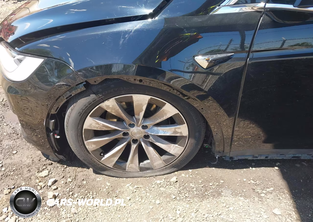 2020 Tesla Model X Long Range Dual Motor All-Wheel Drive-Long Range Plus Dual Motor All-Wheel Drive VIN:5YJXCBE2XLF263811 - 6