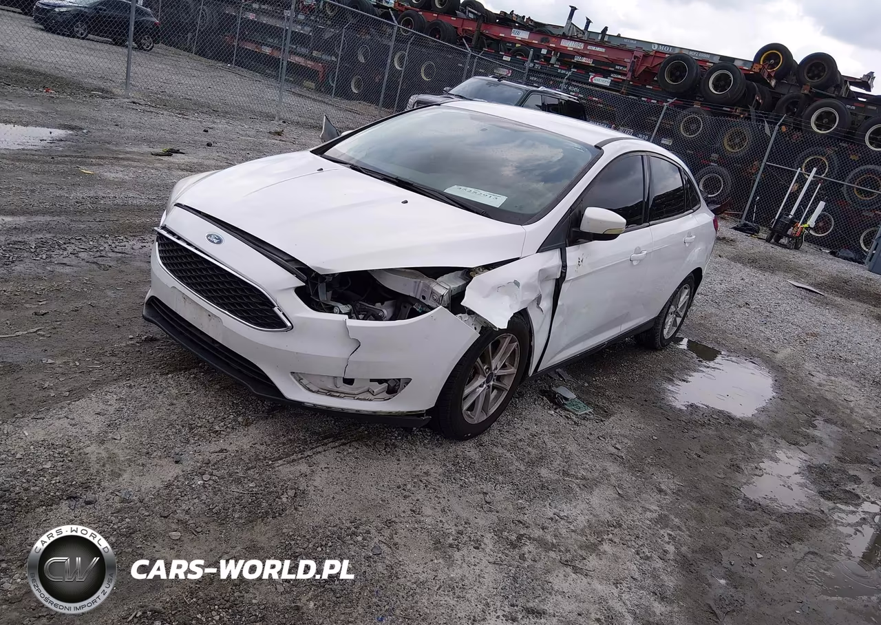 2017 Ford Focus Se VIN:1FADP3F21HL322119 - 2