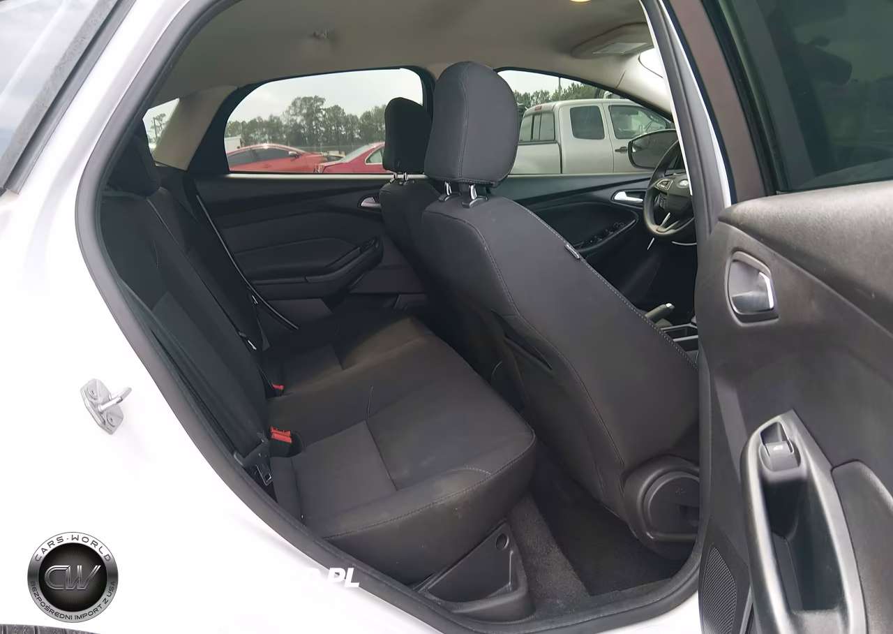 2017 Ford Focus Se VIN:1FADP3F21HL322119 - 8