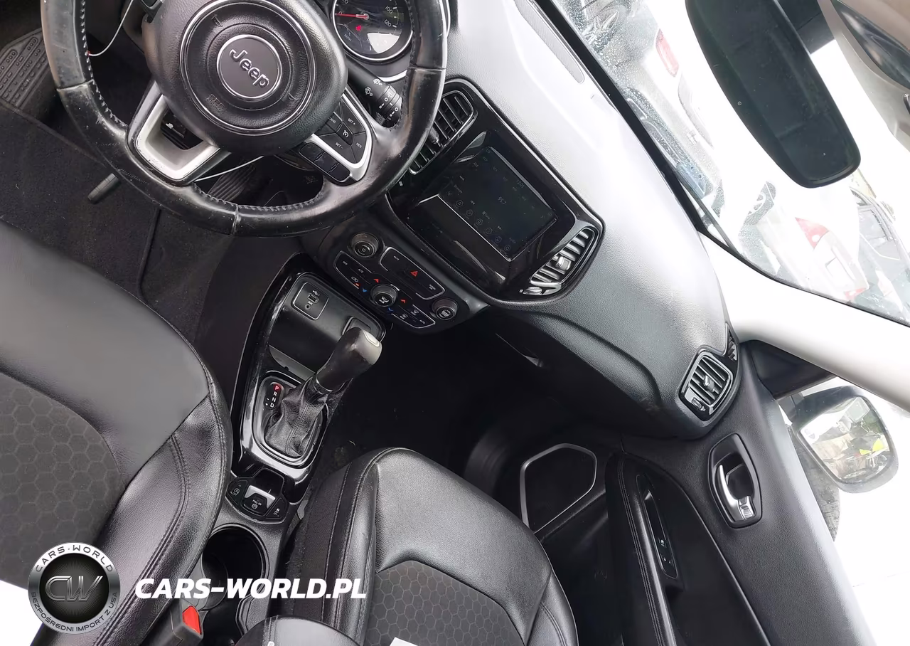2020 Jeep Compass Altitude Fwd VIN:3C4NJCBB4LT162594 - 18