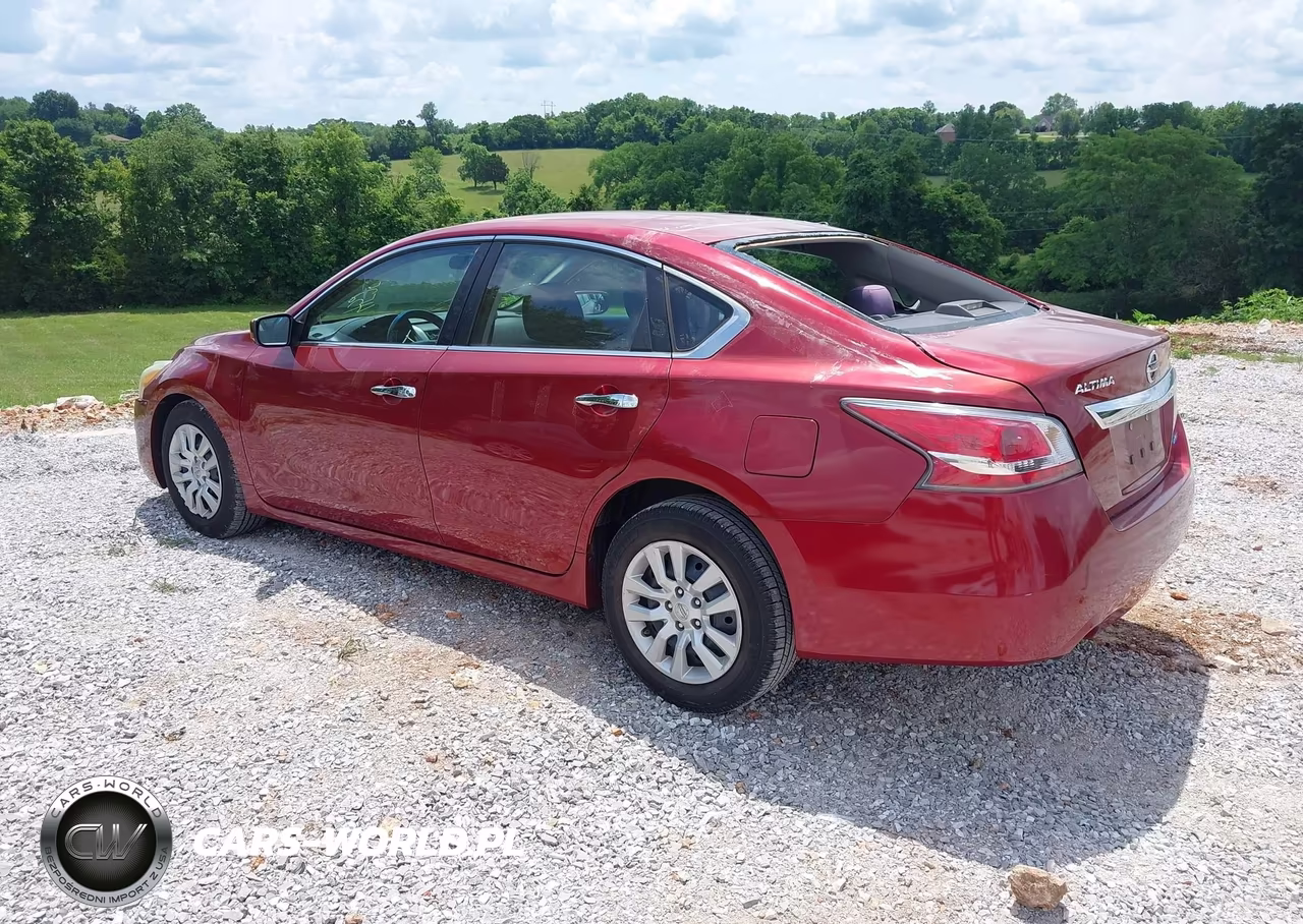 2014 Nissan Altima 2.5 S VIN:1N4AL3AP7EN243930 - 3