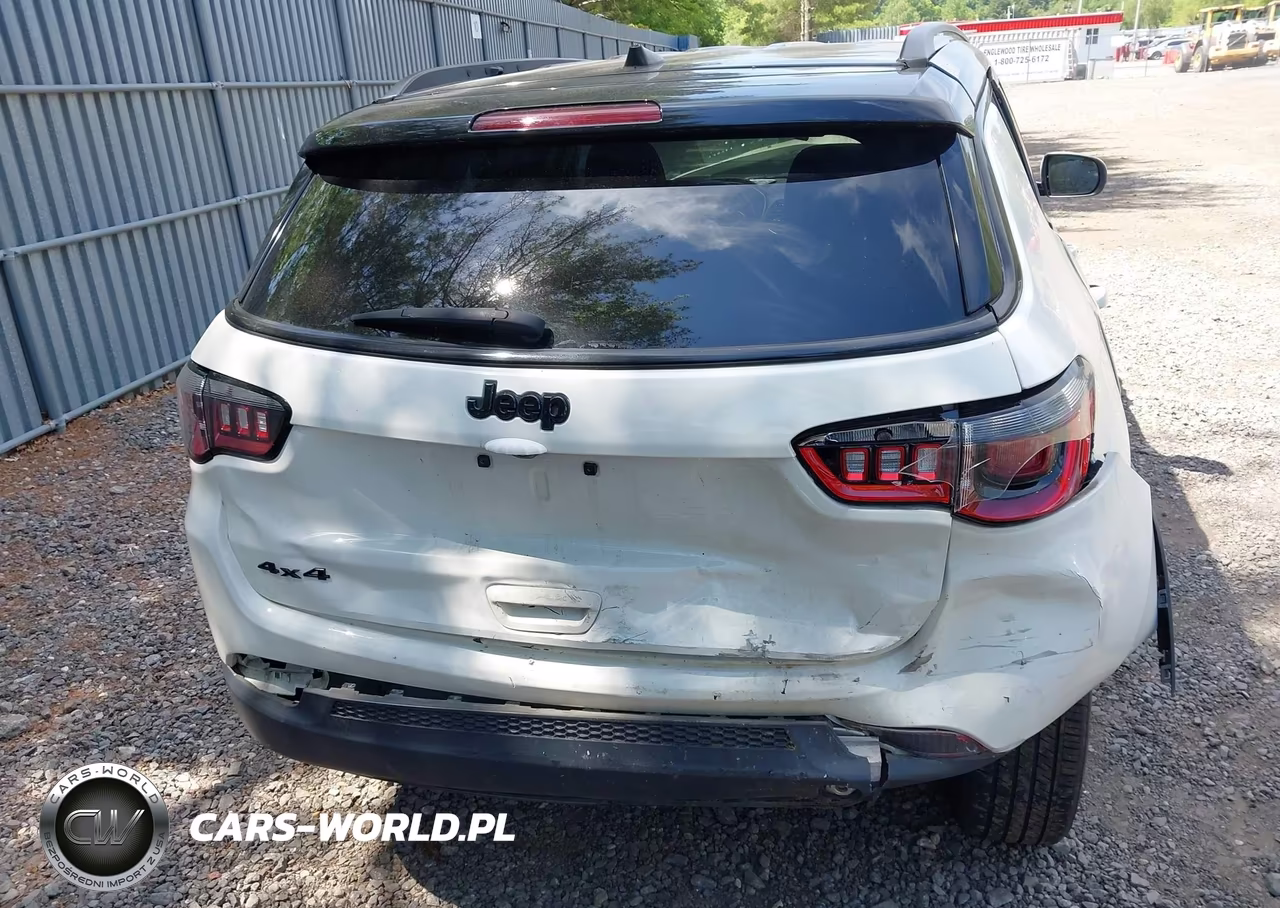 2021 Jeep Compass Altitude 4X4 VIN:3C4NJDBB8MT586433 - 17