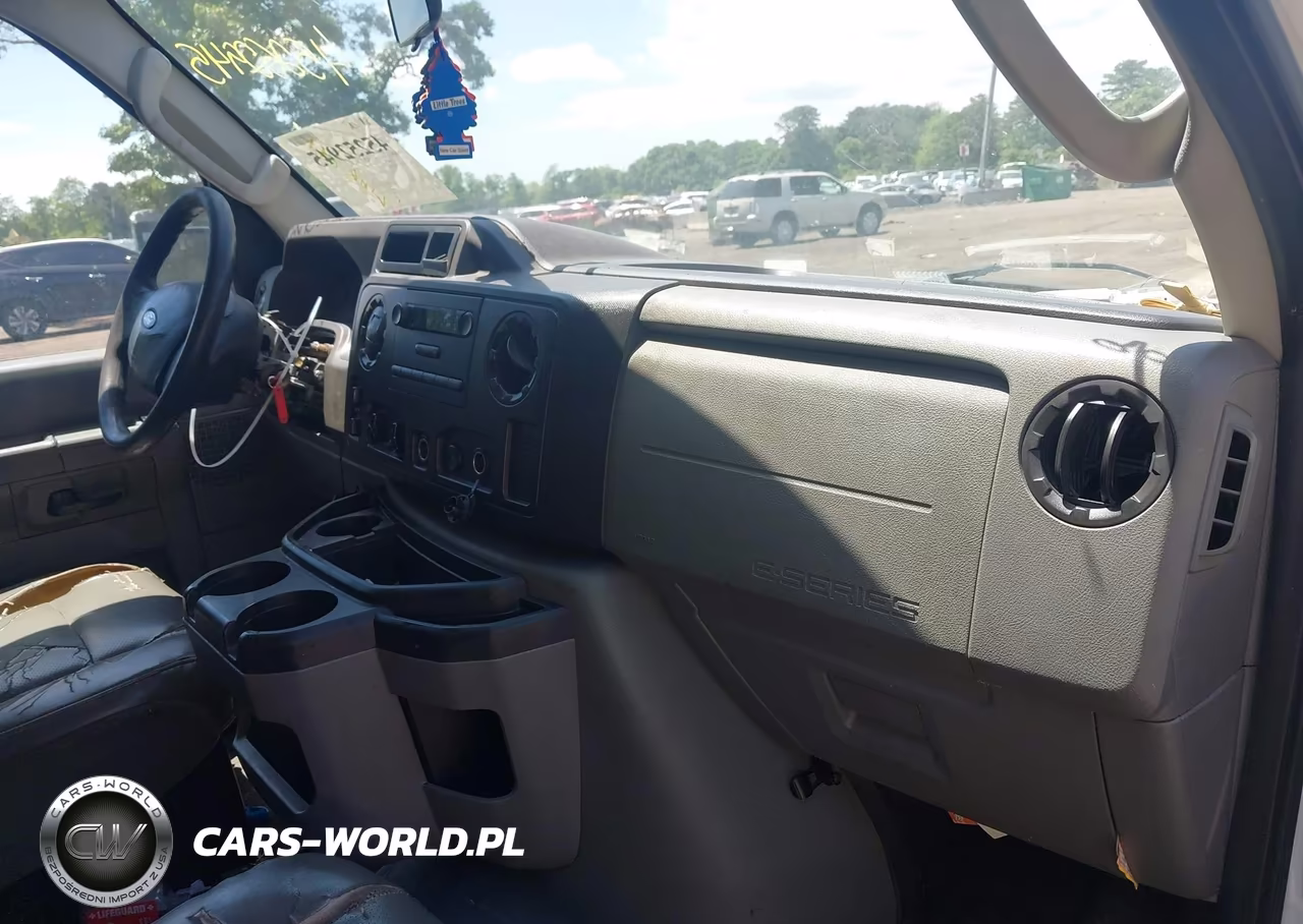 2010 Ford E-350 Super Duty Xl VIN:1FBSS3BL3ADA26019 - 5