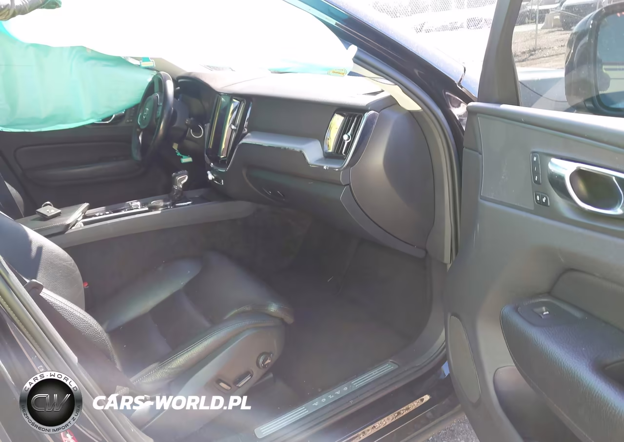 2019 Volvo Xc60 T5 Momentum VIN:LYV102RK5KB196981 - 5