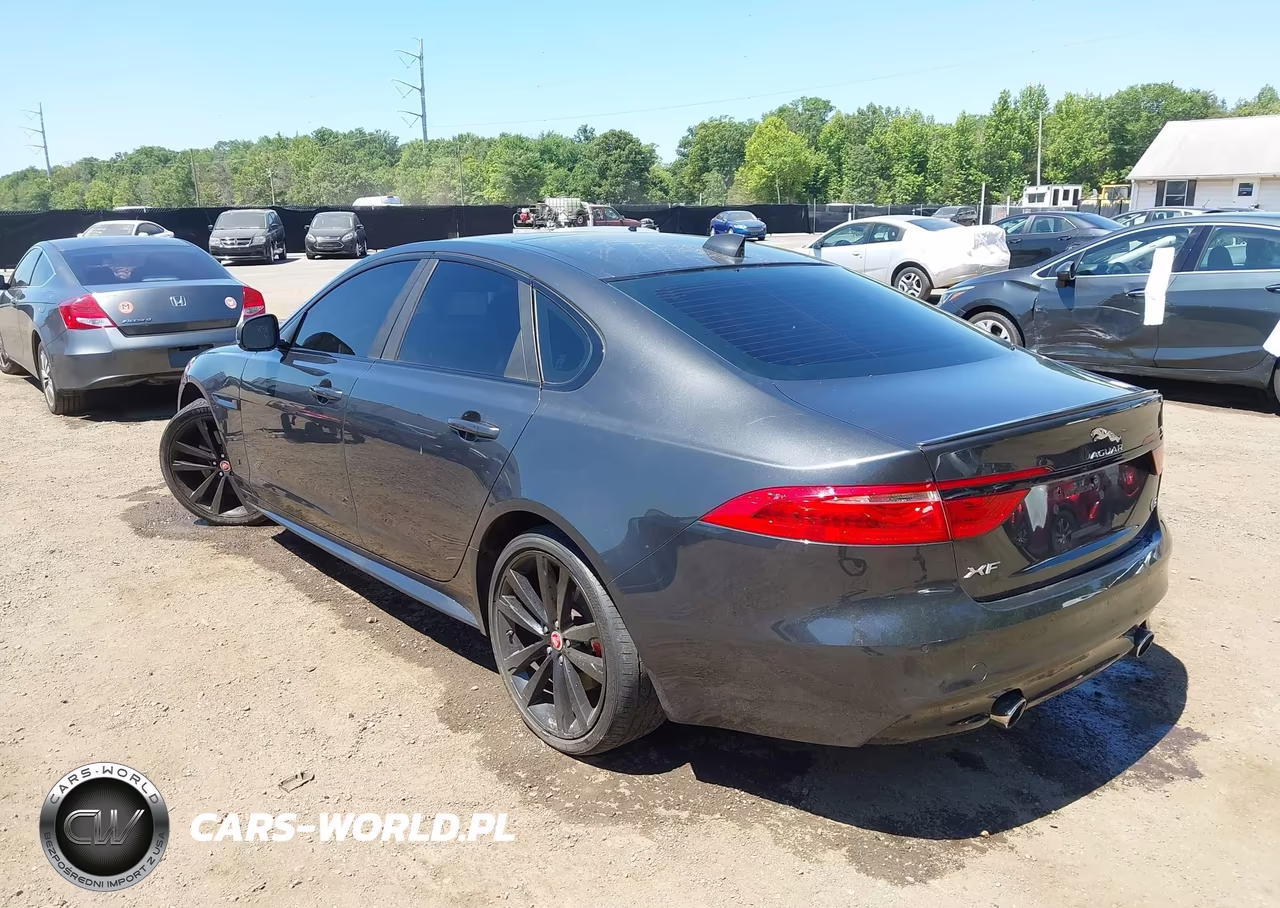 2017 Jaguar Xf S VIN:SAJBG4BV7HCY44844 - 3