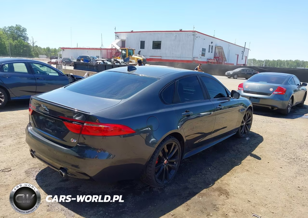 2017 Jaguar Xf S VIN:SAJBG4BV7HCY44844 - 4