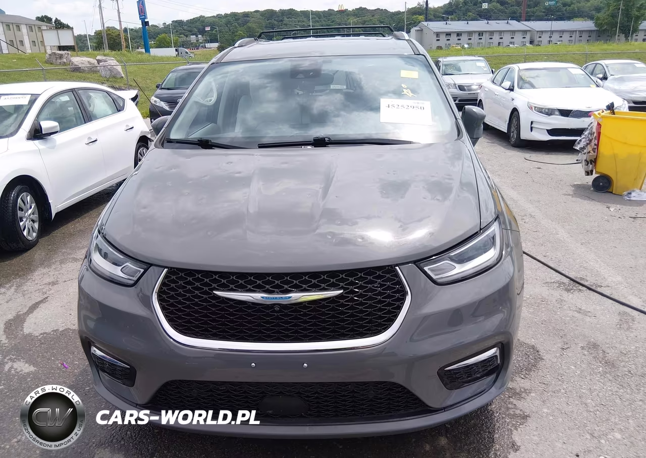 2021 Chrysler Pacifica Hybrid Touring L VIN:2C4RC1L7XMR599479 - 12