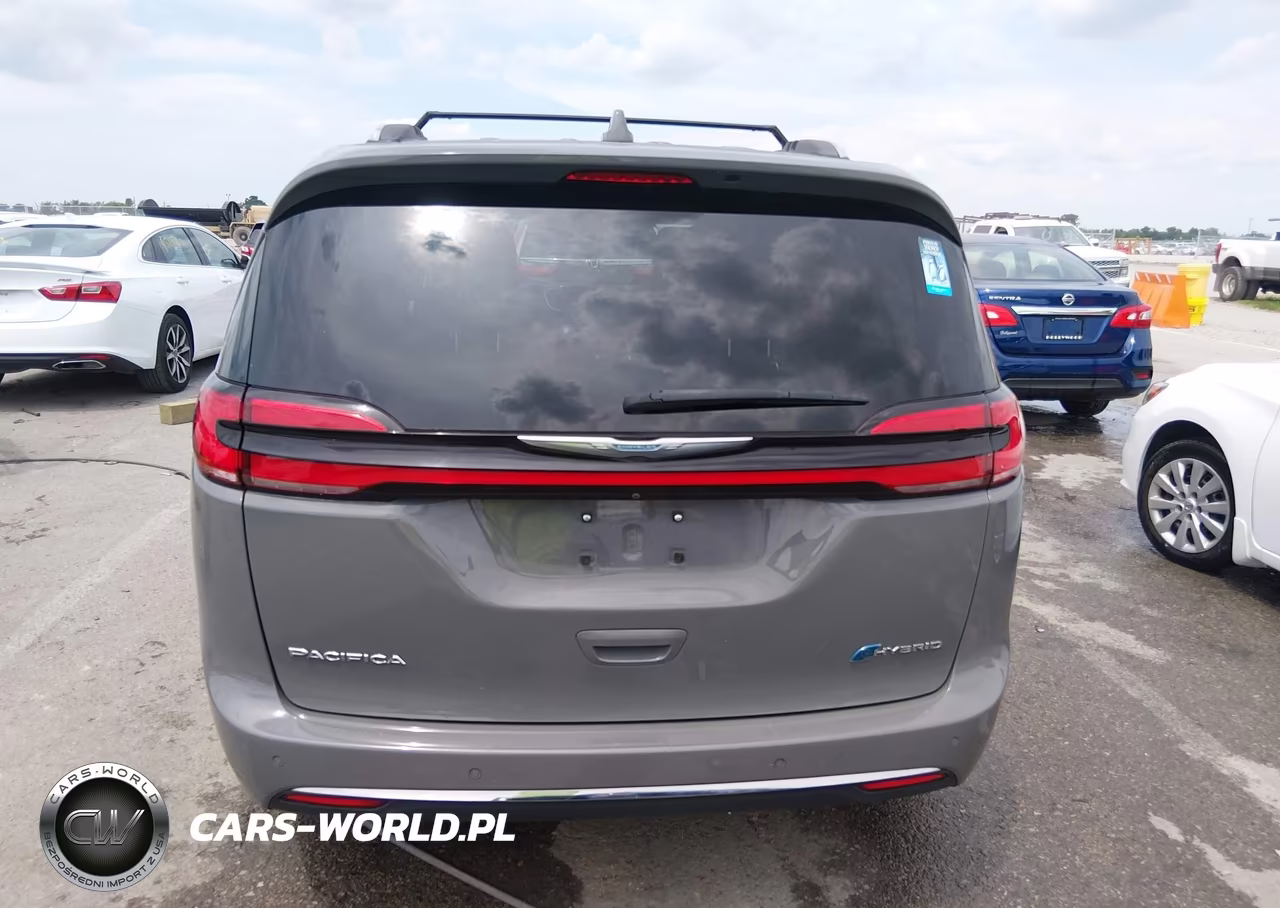 2021 Chrysler Pacifica Hybrid Touring L VIN:2C4RC1L7XMR599479 - 16