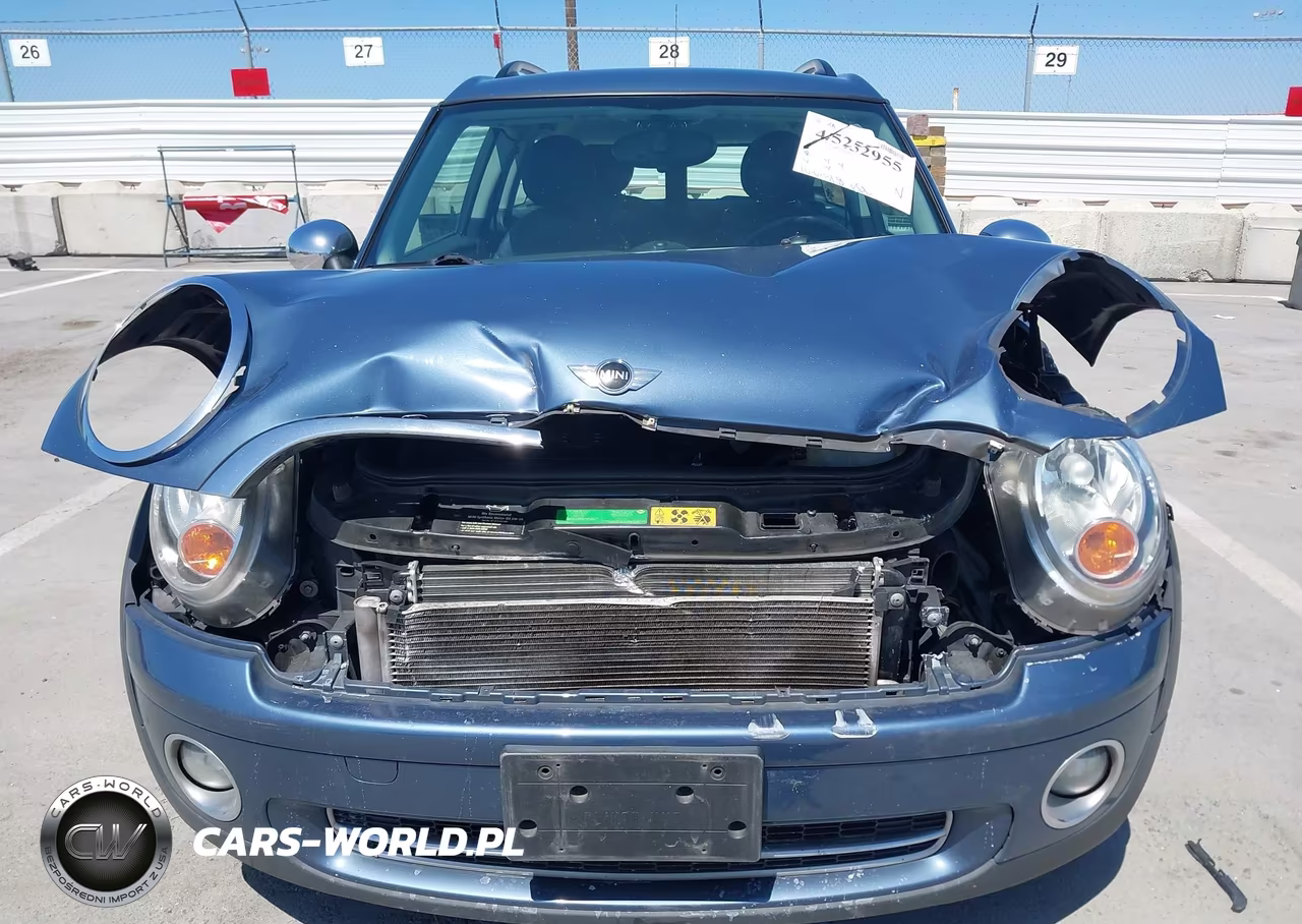 2010 Mini Cooper Clubman VIN:WMWML3C52ATX51535 - 13