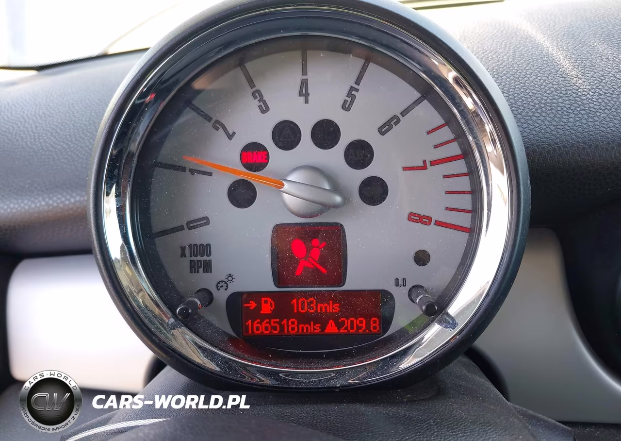 2010 Mini Cooper Clubman VIN:WMWML3C52ATX51535 - 7