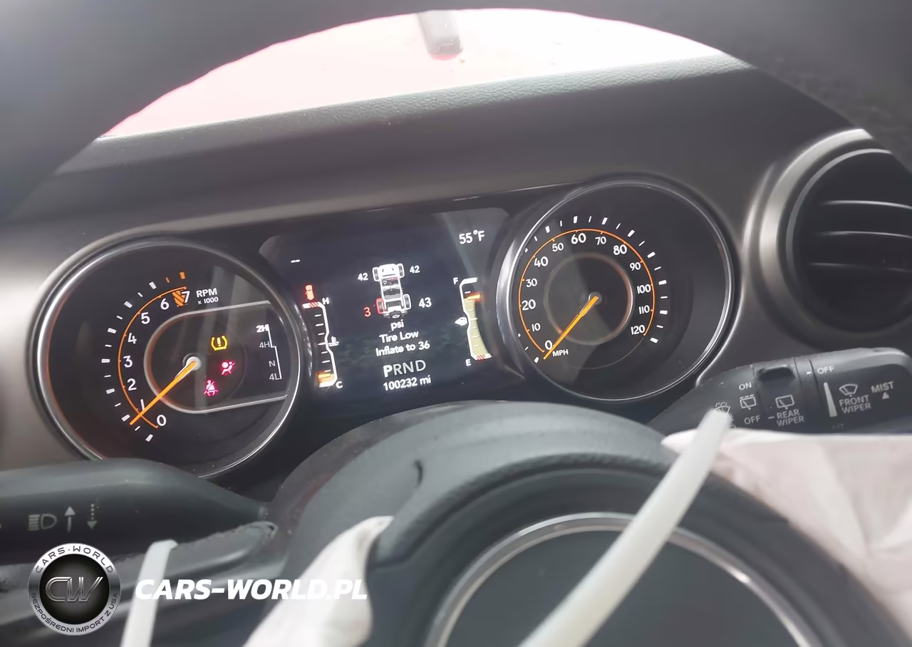 2018 Jeep Wrangler Unlimited Sport S 4X4 VIN:1C4HJXDG0JW307411 - 7