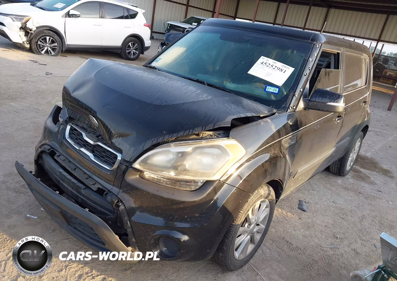 2012 Kia Soul + VIN:KNDJT2A65C7747096 - 2