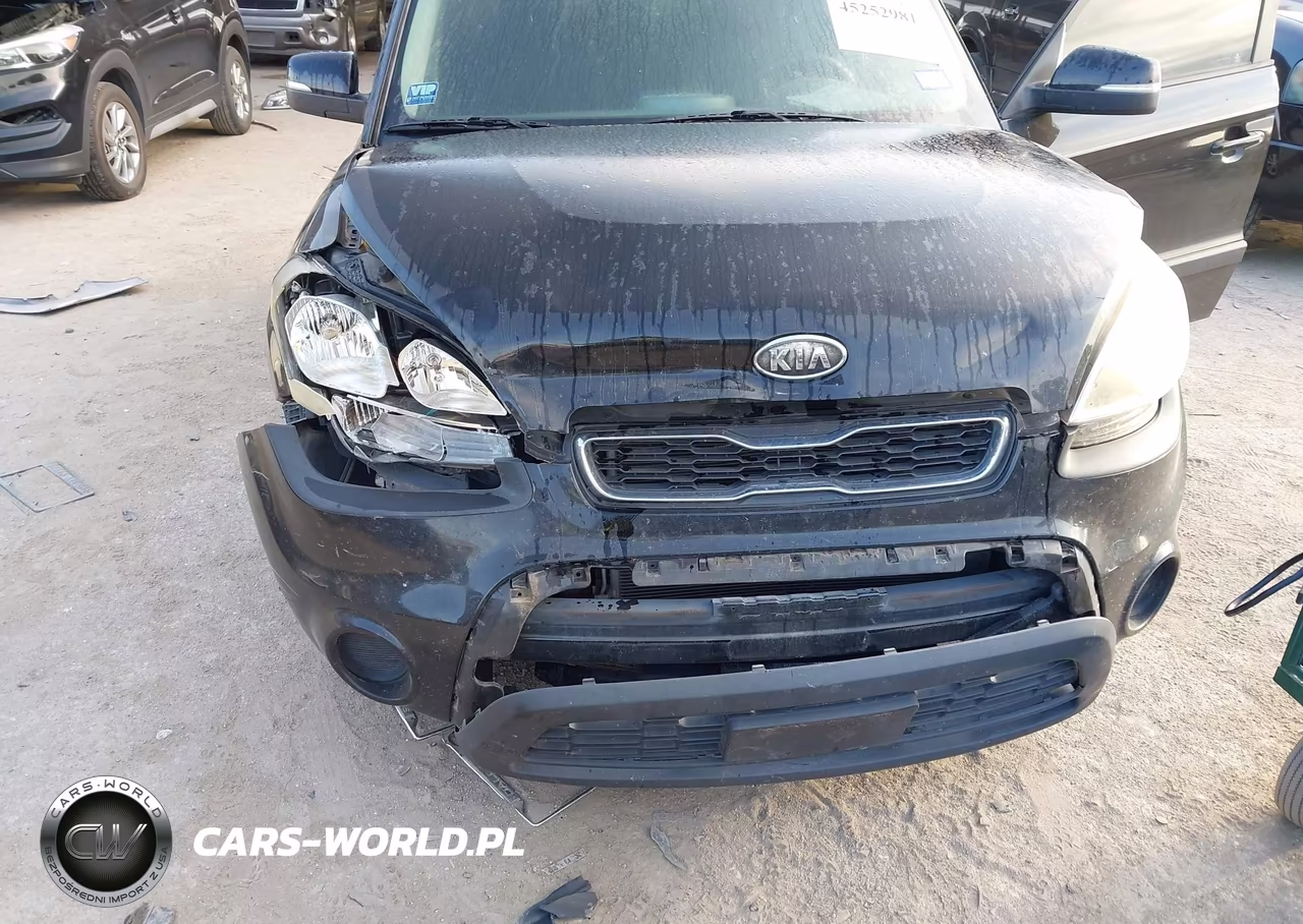 2012 Kia Soul + VIN:KNDJT2A65C7747096 - 6