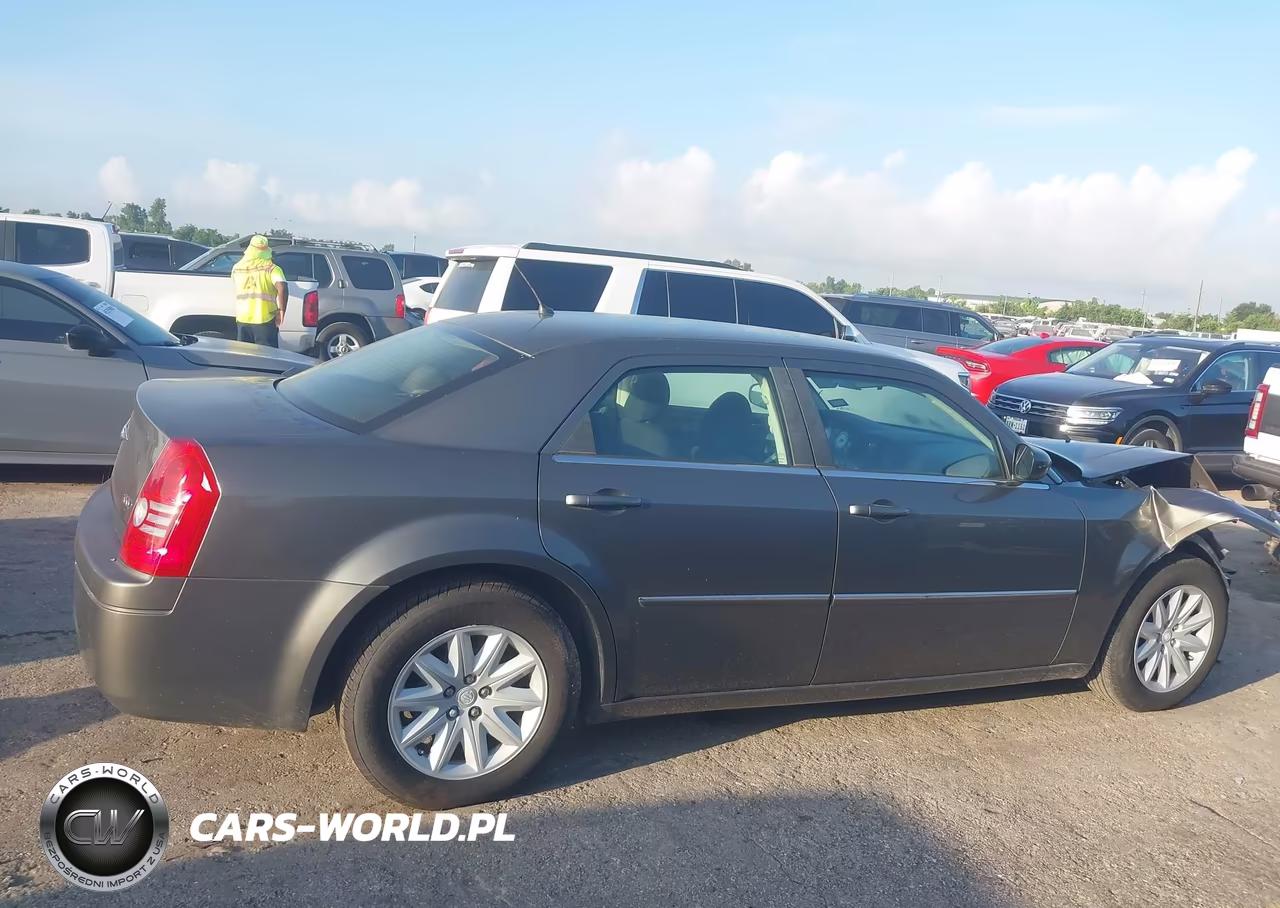 2008 Chrysler 300 Lx VIN:2C3KA43R48H252031 - 13