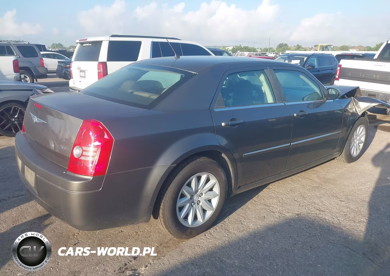 2008 Chrysler 300 Lx VIN:2C3KA43R48H252031 - 4