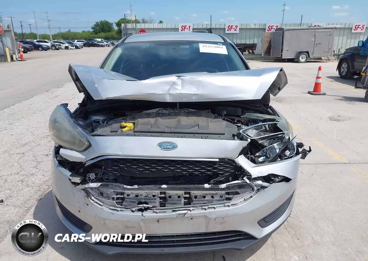 2017 Ford Focus Se VIN:1FADP3F2XHL214131 - 12