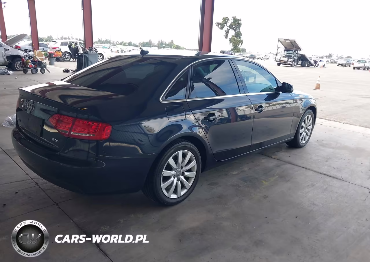 2012 Audi A4 2.0T Premium VIN:WAUAFAFLXCN016222 - 4