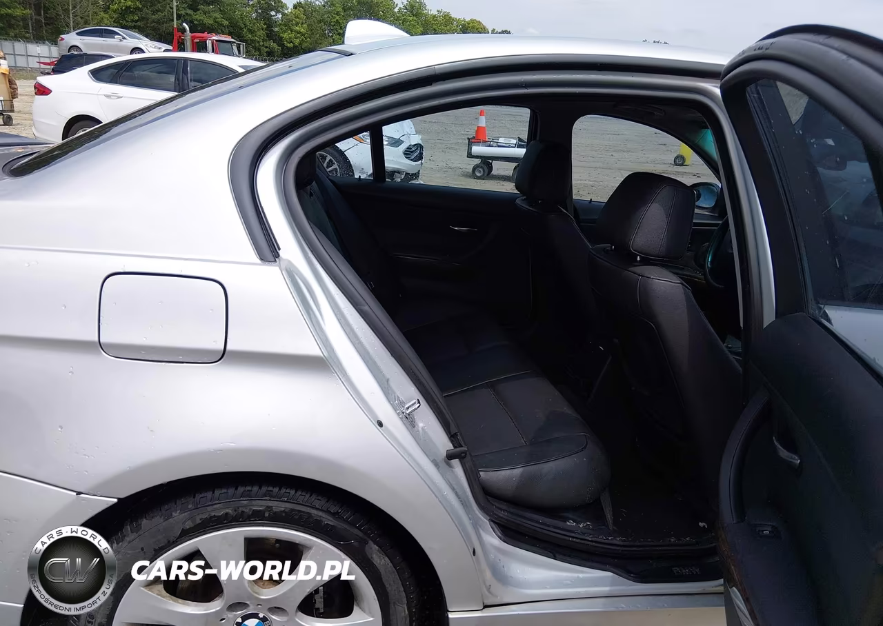 2007 BMW 328I VIN:WBAVA33547P140594 - 8