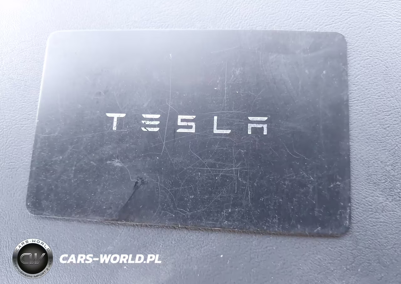 2024 Tesla Model Y Long Range Dual Motor All-Wheel Drive VIN:7SAYGDEE2RF983565 - 10