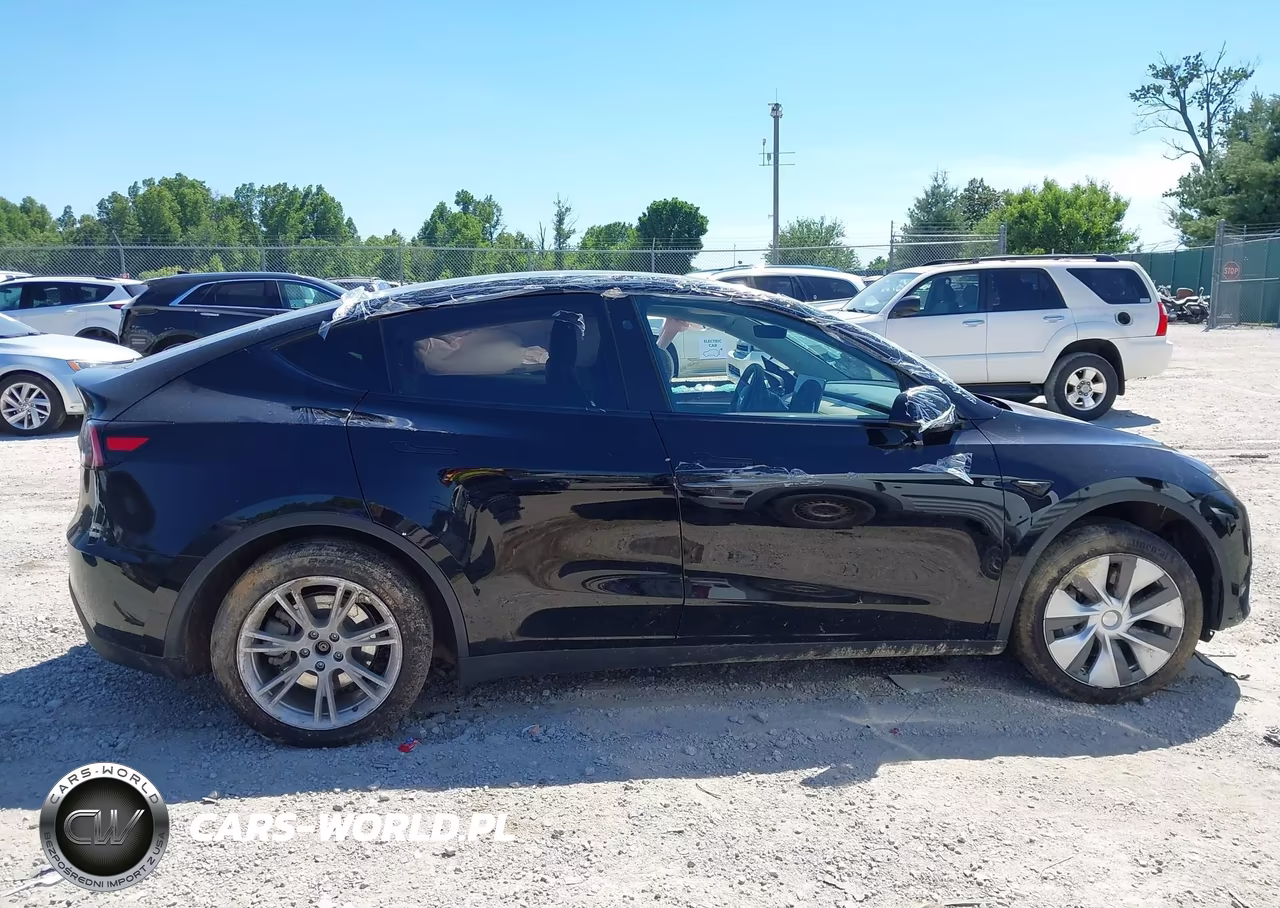 2024 Tesla Model Y Long Range Dual Motor All-Wheel Drive VIN:7SAYGDEE2RF983565 - 12