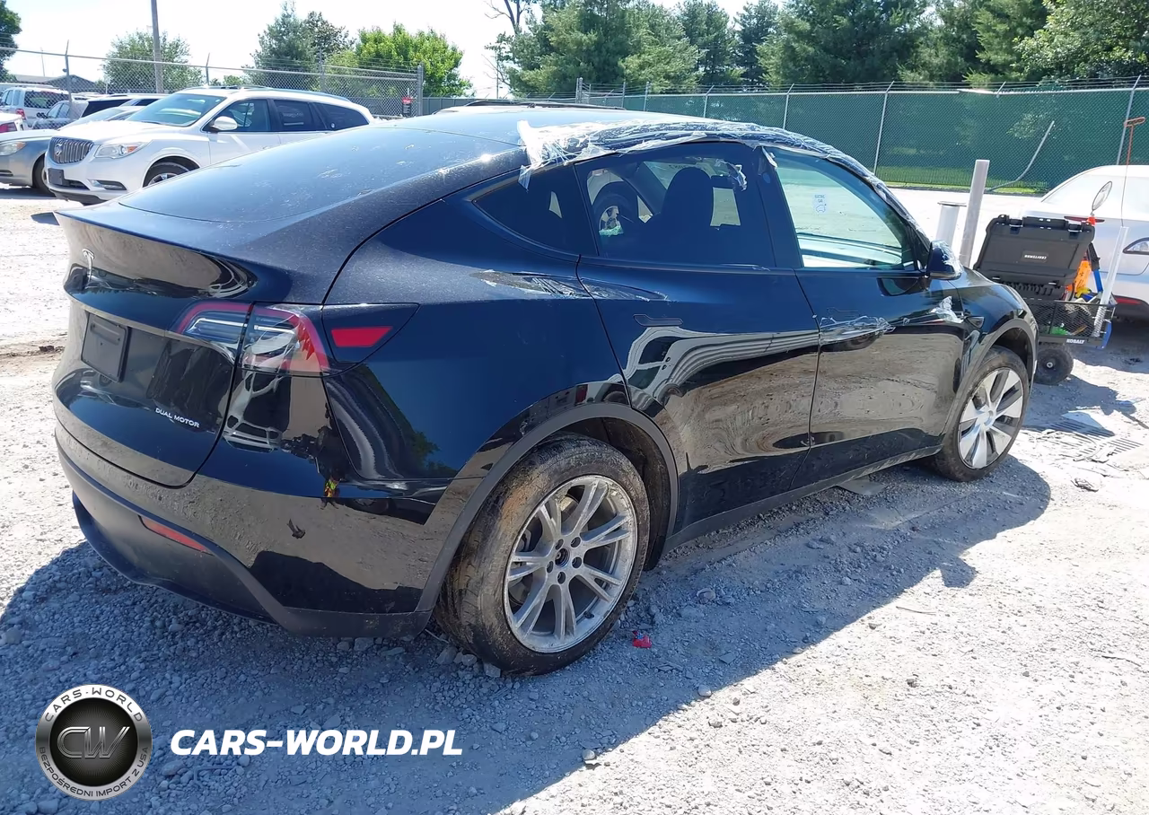 2024 Tesla Model Y Long Range Dual Motor All-Wheel Drive VIN:7SAYGDEE2RF983565 - 4