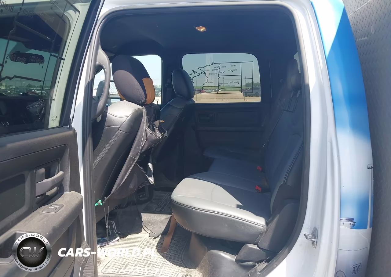 2023 Ram 3500 Chassis Tradesman-Slt-Laramie-Limited VIN:3C7WRTCL8PG553205 - 7