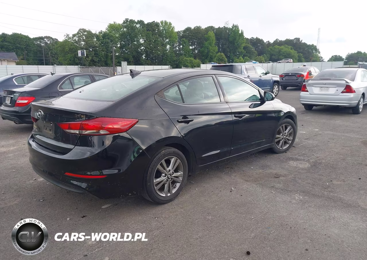 2017 Hyundai Elantra Se VIN:5NPD84LF2HH086492 - 4