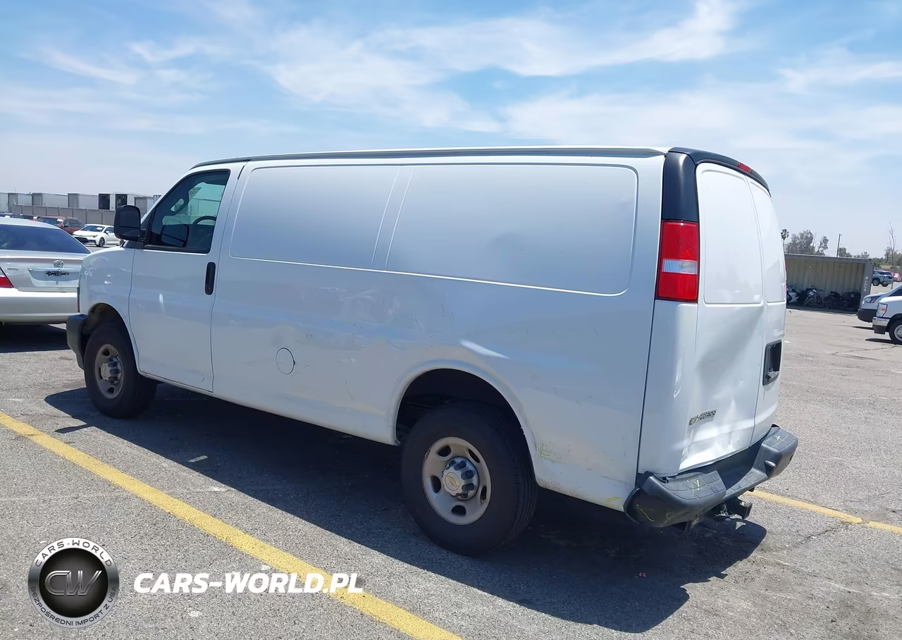 2024 Chevrolet Express Cargo Rwd 2500 Regular Wheelbase Wt VIN:1GCWGAFP8R1252067 - 3