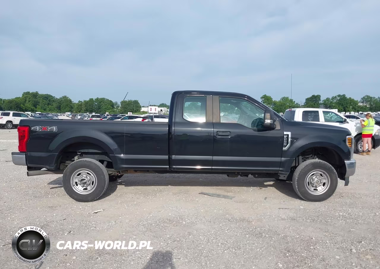 2019 Ford F-250 Xl VIN:1FT7X2B60KEE93000 - 13