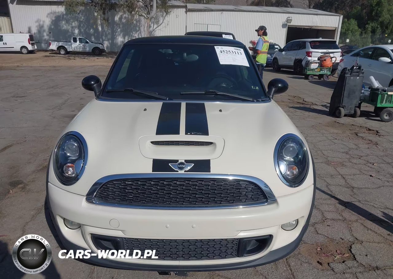 2011 Mini Cooper S VIN:WMWSV3C59BTY11765 - 12