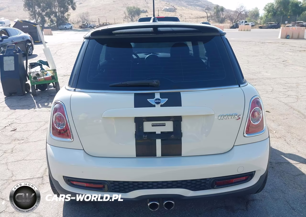2011 Mini Cooper S VIN:WMWSV3C59BTY11765 - 16