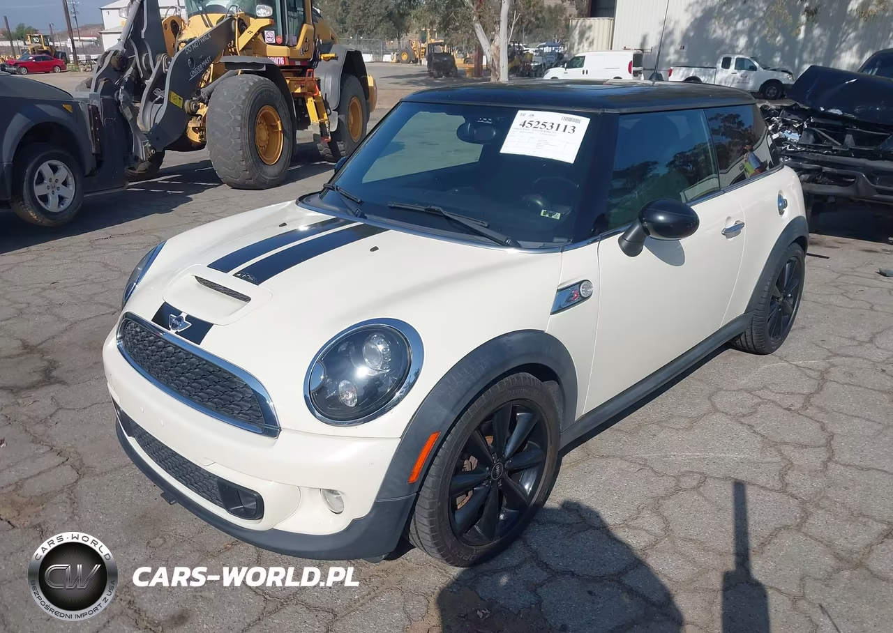 2011 Mini Cooper S VIN:WMWSV3C59BTY11765 - 2