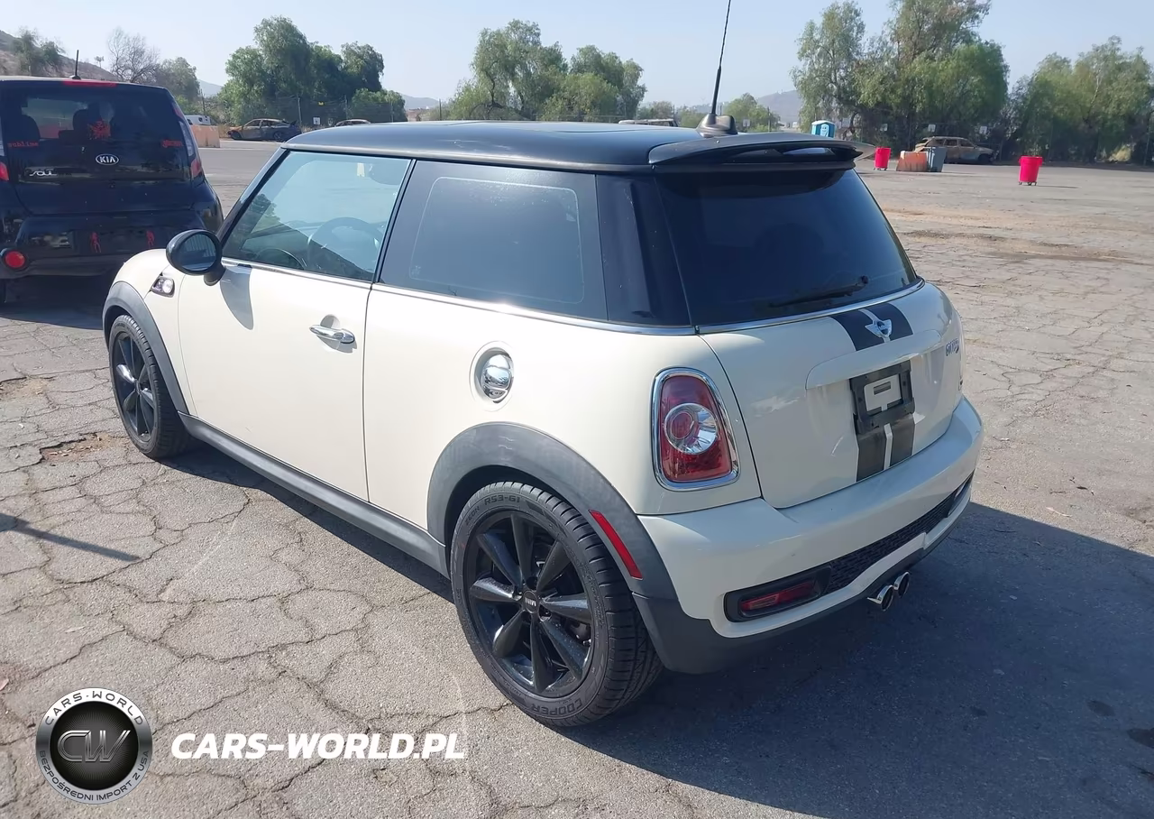 2011 Mini Cooper S VIN:WMWSV3C59BTY11765 - 3