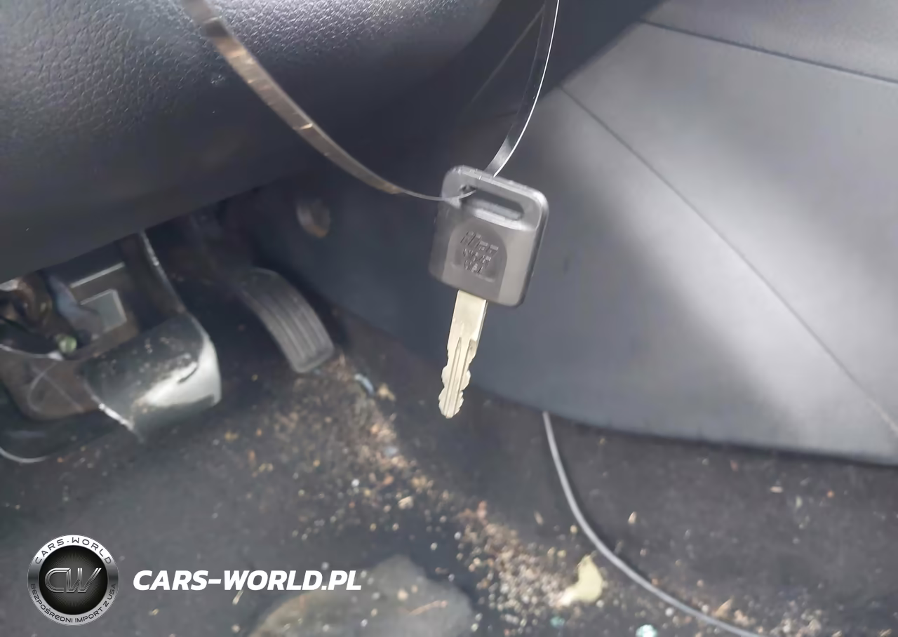 2017 Nissan Sentra S VIN:3N1AB7AP8HY294707 - 11