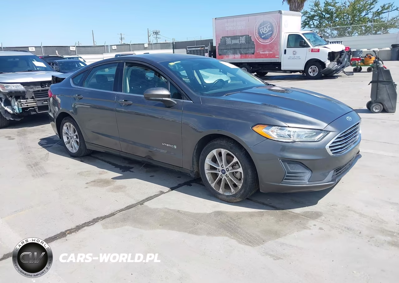 2019 Ford Fusion Hybrid Se – zdjęcie 1 z 17