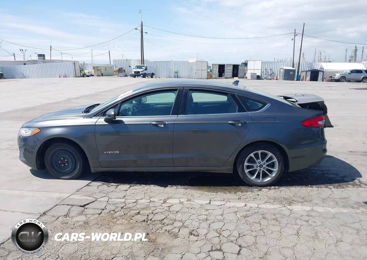 2019 Ford Fusion Hybrid Se VIN:3FA6P0LU2KR261594 - 14