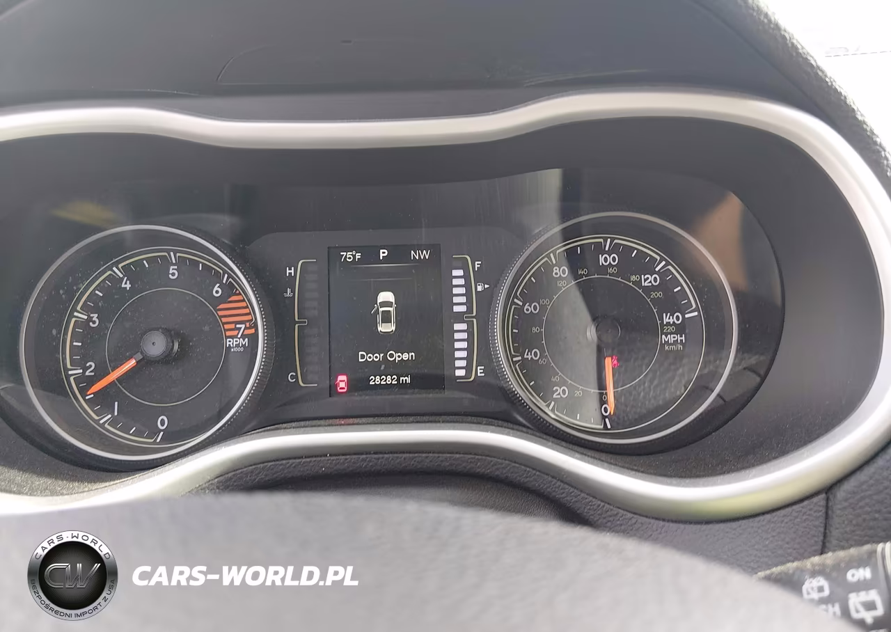 2016 Jeep Cherokee Sport VIN:1C4PJMAB1GW313925 - 7