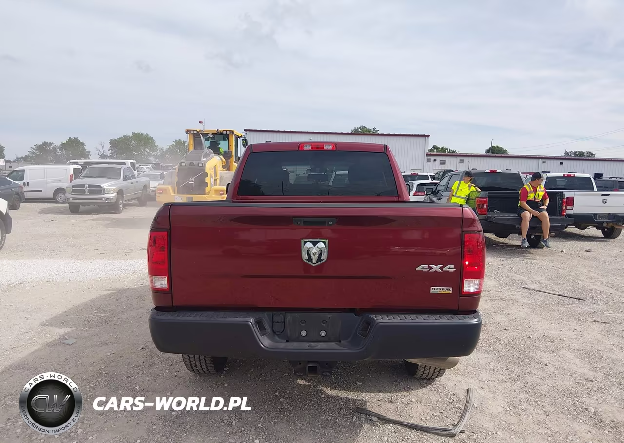 2018 Ram 1500 Tradesman 4X4 6'4 Box VIN:1C6RR7FG6JS326098 - 16