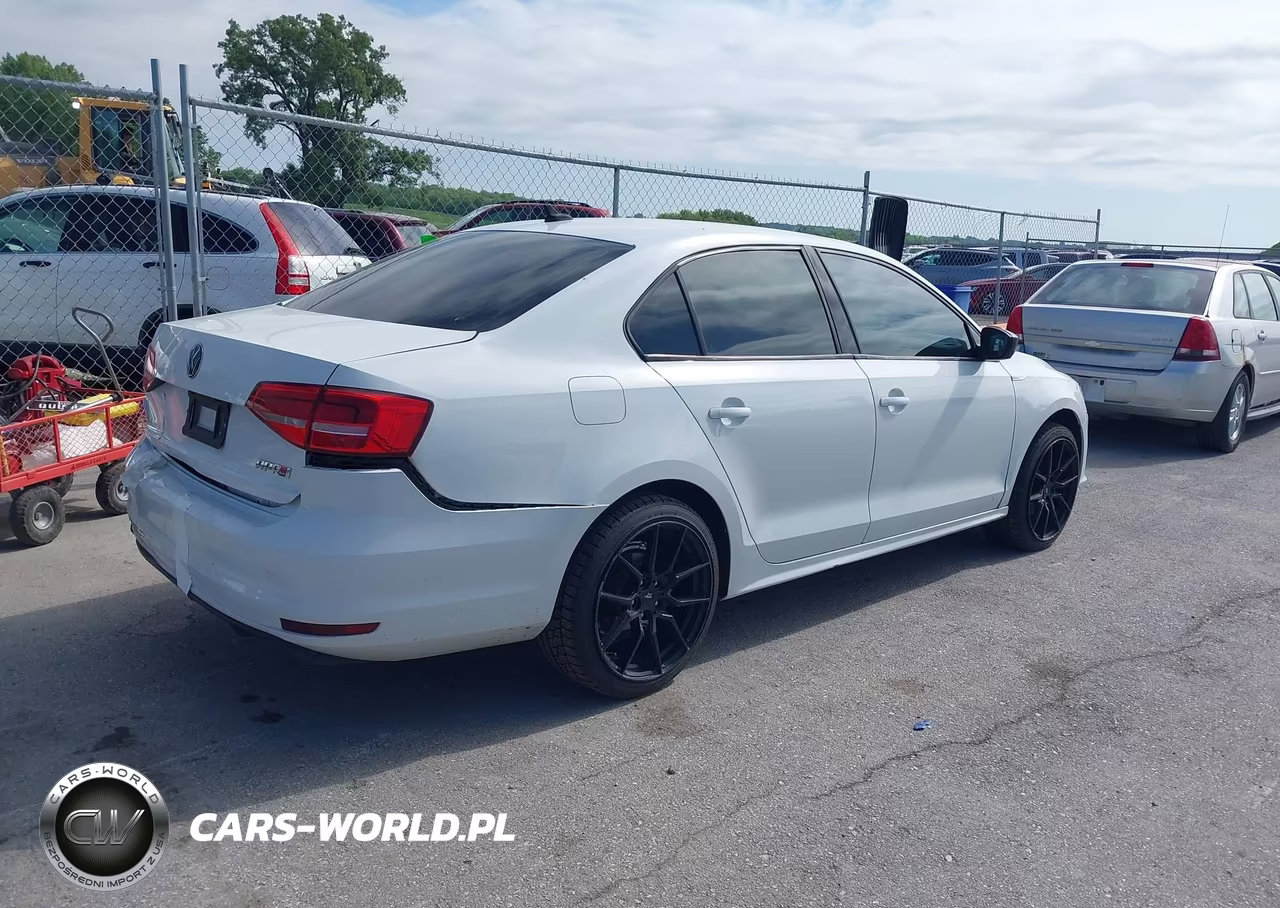2015 Volkswagen Jetta 1.8T Se VIN:3VWD17AJ0FM319478 - 4