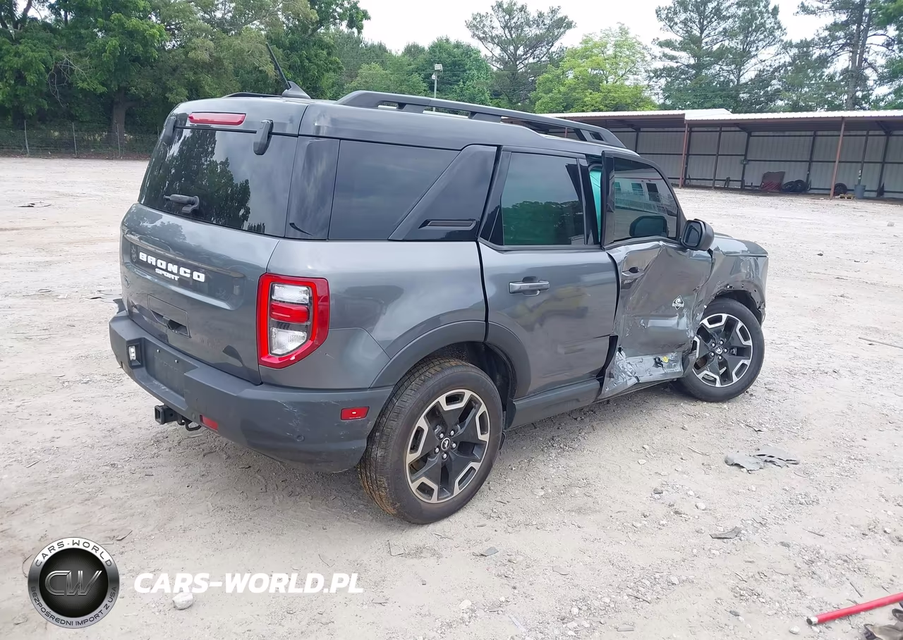 2022 Ford Bronco Sport Outer Banks VIN:3FMCR9C69NRD77873 - 4