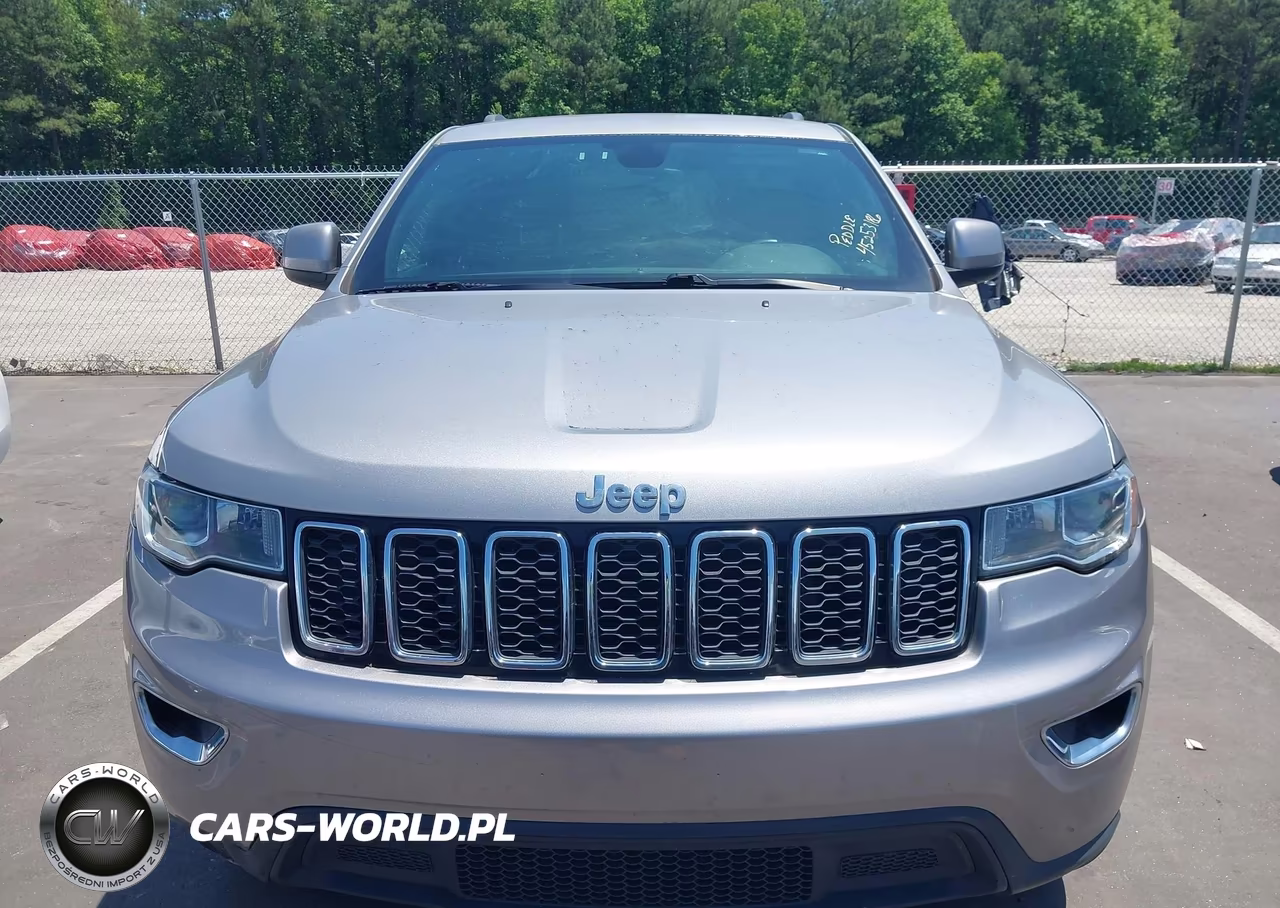 2017 Jeep Grand Cherokee Laredo 4X2 VIN:1C4RJEAG2HC868718 - 12