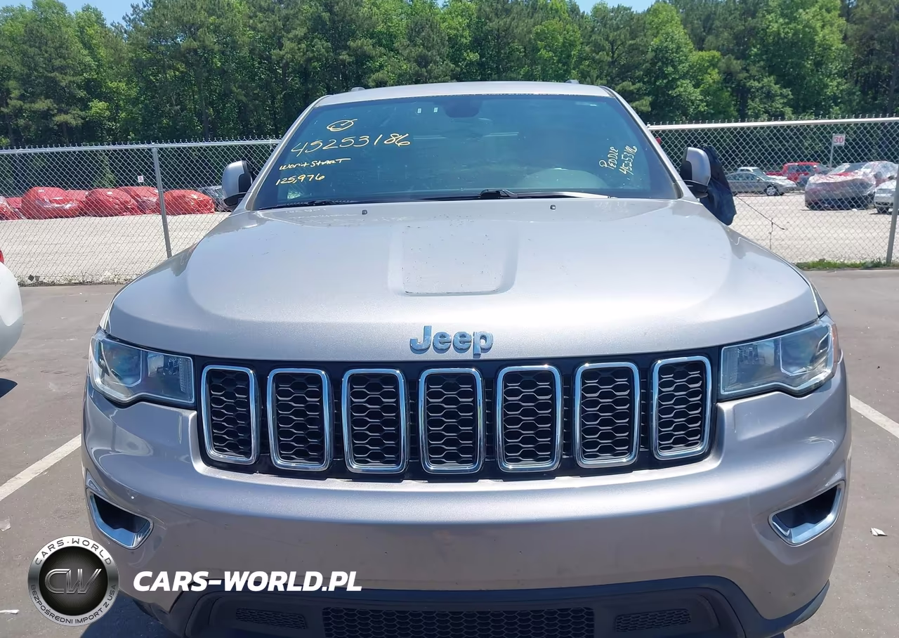 2017 Jeep Grand Cherokee Laredo 4X2 VIN:1C4RJEAG2HC868718 - 6