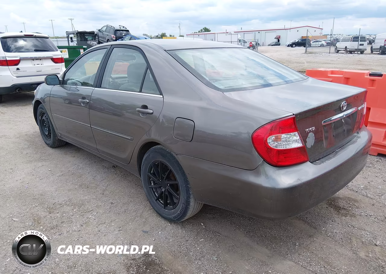 2003 Toyota Camry Xle VIN:4T1BE32K63U783988 - 3